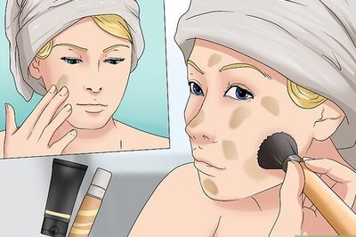 How to Wear Metallic Lip Color