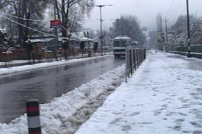 Jammu Kashmir weather turns colder, snow covers state