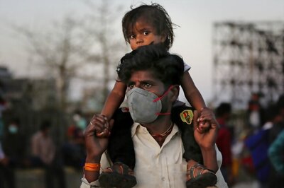 Amid Covid-19 Lockdown, Migrant Workers Protest in Surat for Better Food