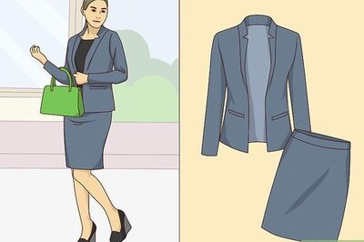 How to Dress for an Interview (Women)