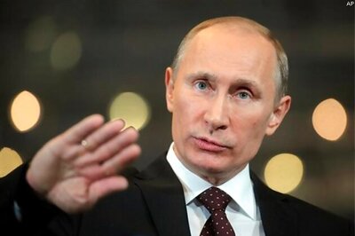 Vladimir Putin praises Palestinian leader Abbas