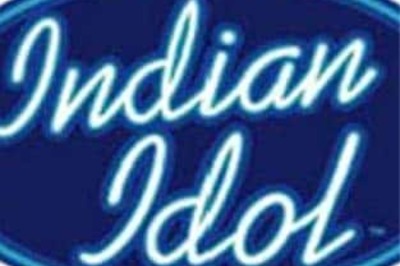 Bollywood stars meet Indian Idol 4 participants