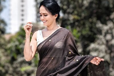 Actress Aishwarya Narkar’s Black Cotton Saree Look Is Perfect For Summer Soiree