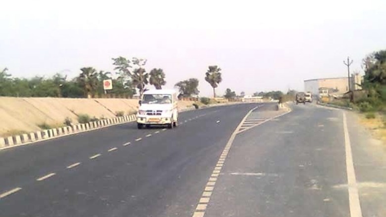 Road projects over 26,550 crore stuck in disputes: Centre