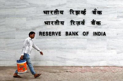Congress Attacks Government For Diluting RBI's Integrity