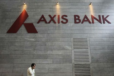 Axis Bank Partners With Singapore Based Firm to Launch 'Banking Chat Bots'