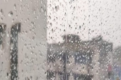 Delhi Records Maximum Temperature of 32.7 Deg Celsius; Light Rain Likely on Tuesday