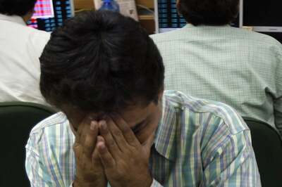 Amid High Share Market, Here's What You Must Know Before Playing With Money