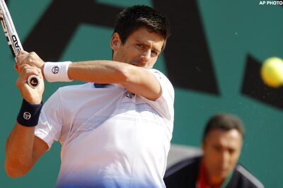 Djokovic enters third round after easy win