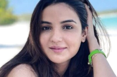 Jasmin Bhasin Has Left Her a Piece of Her Heart in Maldives, And These Pics Are Proof