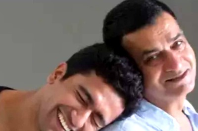 Vicky Kaushal's Father Sham Kaushal Recollects Performing 'Scary' Stunts: 'I Had Burnt My Ears...'