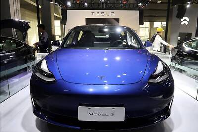 Tesla Seeks Approval for China Made Model 3s With a Longer Driving Range