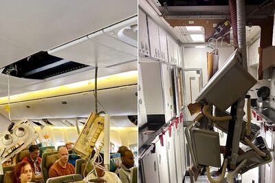 Video: Singapore Airlines Passengers Face Deadly Turbulence As Their Flight Drops 6,000 Feet In 5 Minutes
