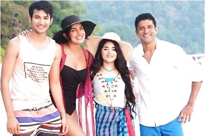 Priyanka Chopra's New Pic with Zaira Wasim Invites Criticism, Netizens Remind Latter of Quitting Bollywood