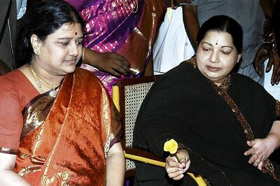 Sasikala Natarajan's Ascent from a Housewife to Next AIADMK Chief