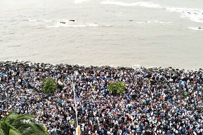 Marine Drive Jampacked: Cops Issue Traffic Advisory As Thousands Gather For Team India's Victory Parade
