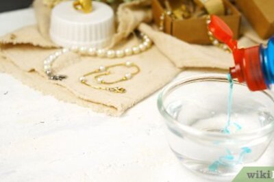 The Best Way to Clean Your Gold Jewelry at Home