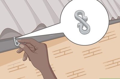 How to Hang Christmas Lights Outside Without Nails