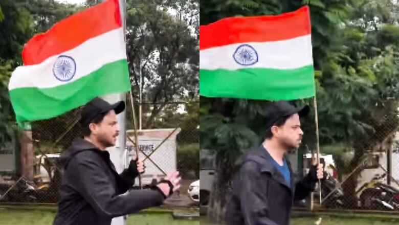 Anil Kapoor Celebrates Independence Day by Sprinting with The Indian Flag, Fans Call Him ‘Evergreen’