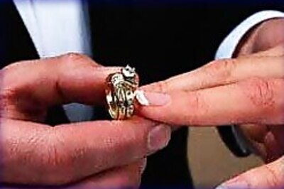 Couple jailed over 'royal' wedding rip-off
