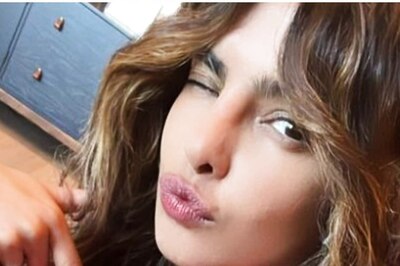 Priyanka Chopra is 'Geeking Out' in a Red ISRO T-Shirt, See Pic
