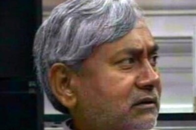 JDU headed for a split? Nitish doesn't think so