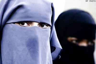 French parliament approves ban on burqa