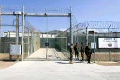 Media allowed inside Guantanamo Bay