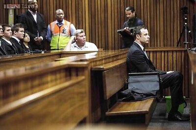 Oscar Pistorius lawyer scrutinises police investigation