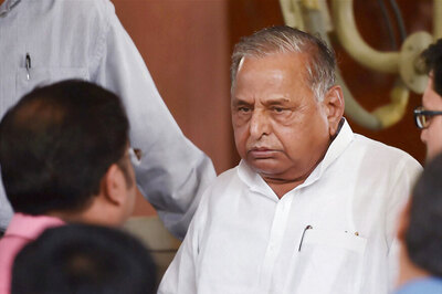 First Understand an Issue, Then Speak: Mulayam to SP Cadre