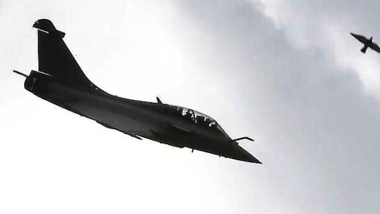 Congress asks PM Modi to clear the air on Rafale jet deal