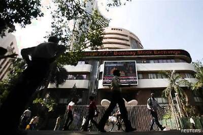 Sensex closes 128 pts down on institutional selling