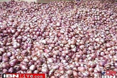 No proposal under consideration to ban onion exports: Thomas