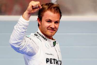 Nico Rosberg takes pole for Mercedes in Bahrain