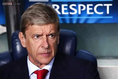 Arsenal manager Wenger ends chase for Luis Suarez
