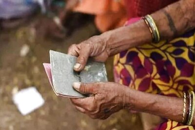 Doorstep Delivery of Ration: A Flashpoint Between Delhi, Centre Since 2018