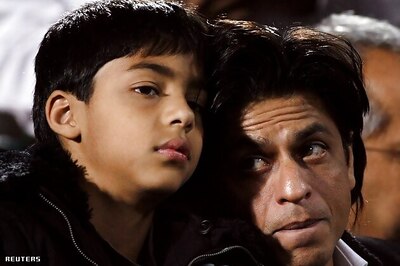 Dads and moms are different: Shah Rukh