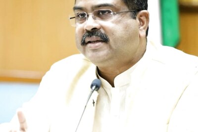 Education Minister to Launch Online Coaching Platform For NEET, JEE, Competitive Exams