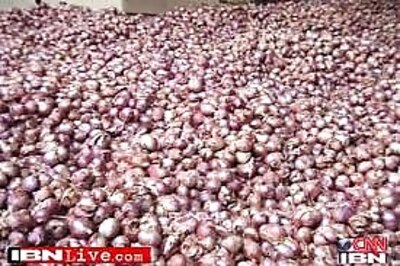 Delhi govt to sell subsidised onion at selected points