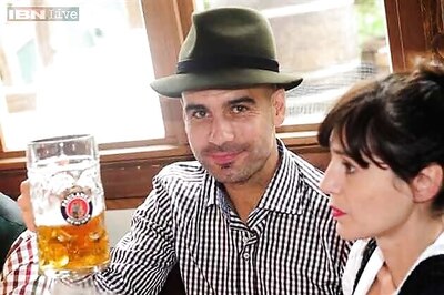 Pep Guardiola attends first Oktoberfest with Bayern