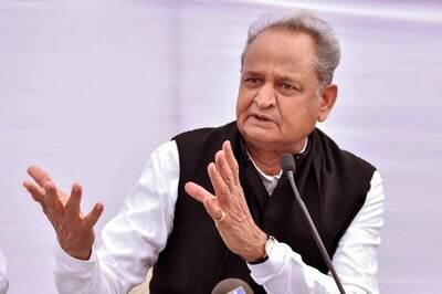 Facing Fund Crunch, Lead Opposition CMs to PM or President: Ashok Gehlot Urges Sonia Gandhi