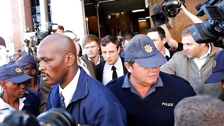 Oscar Pistorius pleads not guilty at murder trial