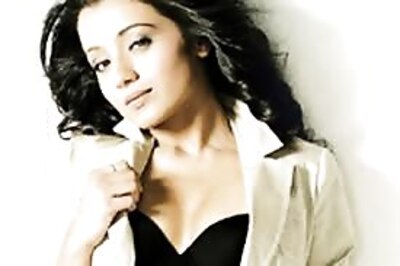 Trisha to prove her metal in 'Boologam'