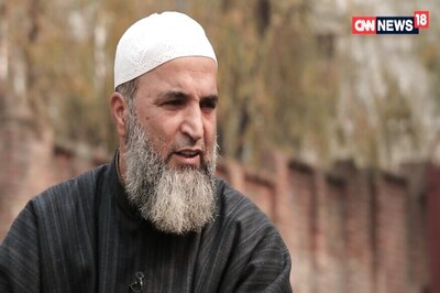 There is no Space For Violence, Says Slain Hizbul Militant Burhan Wani's Father