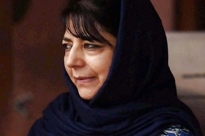 Mehbooba Lauds Rajnath's Stand, Says Separatists Shouldn't Waste Opportunity of Talks with Centre