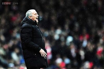 Atletico Madrid held to a goalless draw at home by Chelsea in Champions League semis