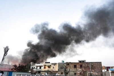 Don't Let Chandni Chowk-Like Incident Ruin Your Business: How to Choose Retail Space?