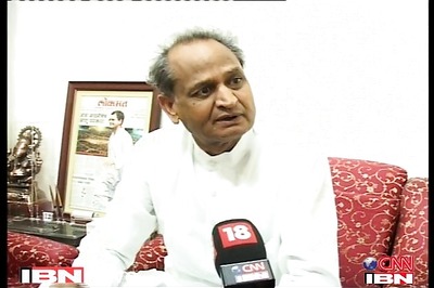 Gehlot condemns Naxal attack on Congress leaders