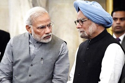 Manmohan Tears into PM Modi for Alleging Cong-Pak Collusion, Jaitley Hits Back