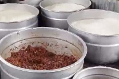 At This Tamil Nadu Temple, Devotees Offer 200 Chickens To The Administration